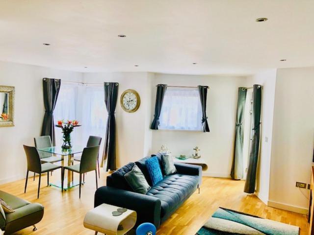 Seaview, Luxury Apartment, 2 Min Walk To Porth Beach New Quay Dış mekan fotoğraf