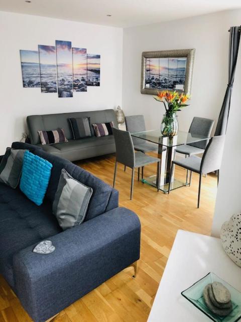 Seaview, Luxury Apartment, 2 Min Walk To Porth Beach New Quay Dış mekan fotoğraf