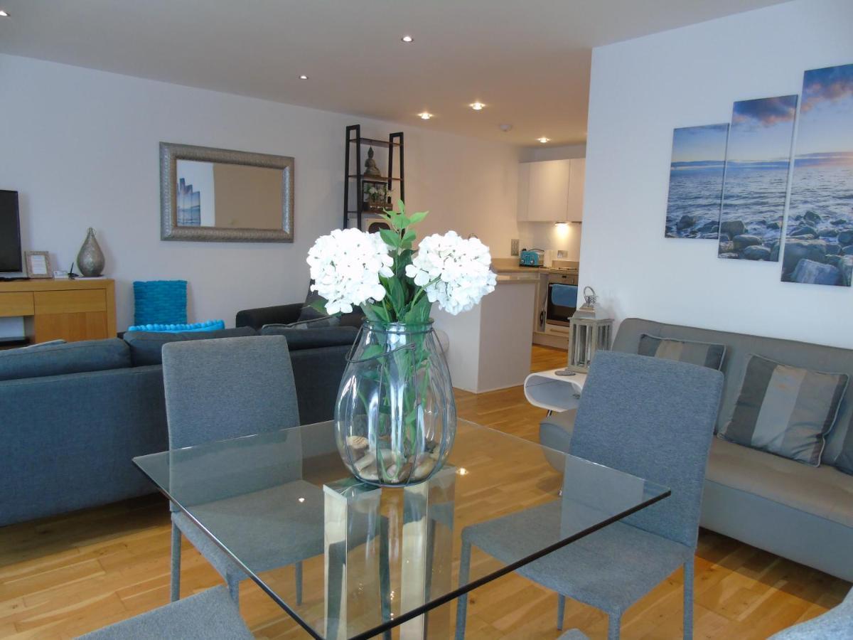 Seaview, Luxury Apartment, 2 Min Walk To Porth Beach New Quay Dış mekan fotoğraf